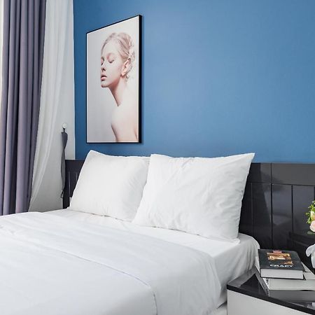 Cozrum Homes The Gallery Residence Хошимин Экстерьер фото