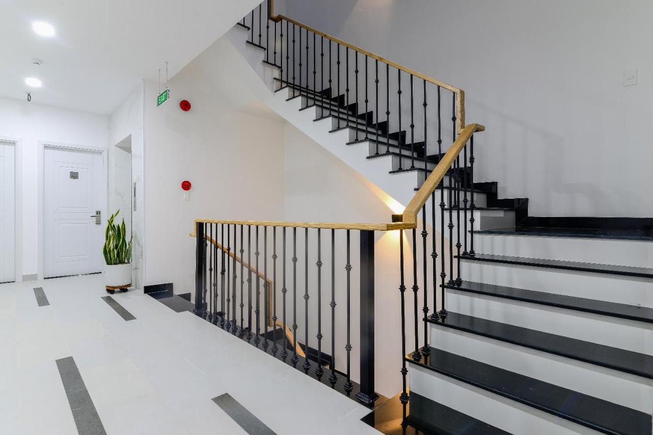 Cozrum Homes The Gallery Residence Хошимин Экстерьер фото