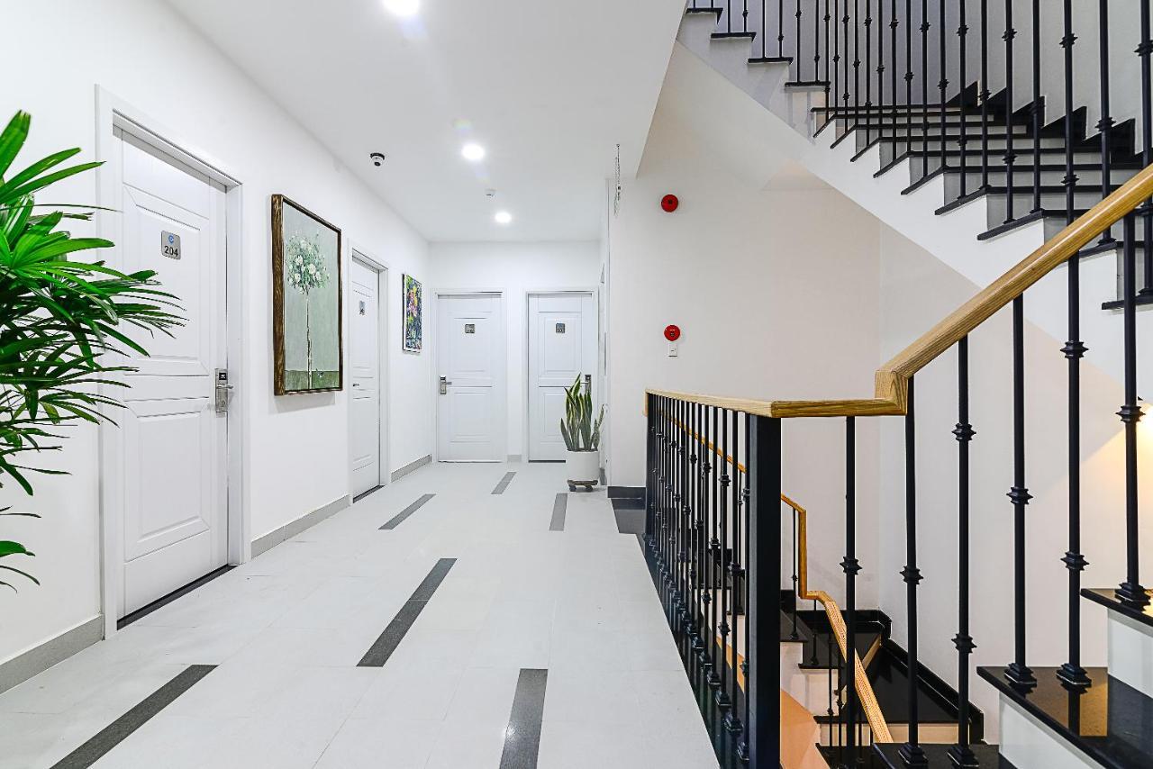 Cozrum Homes The Gallery Residence Хошимин Экстерьер фото